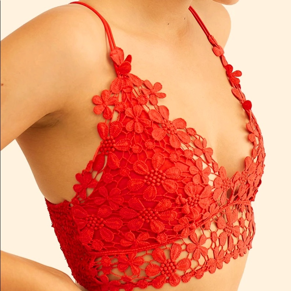 BRAND NEW! FREE PEOPLE DAZIE BRALETTE RED HOT